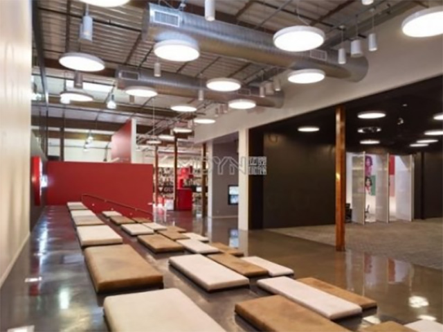 餐廳辦公家具搭配，讓人生充滿驚喜